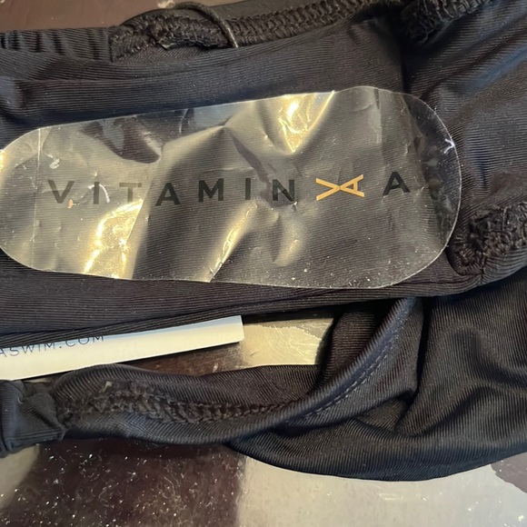 NWT Vitamin A Zuri Bikini Bottom in Black. MSRP $110. Size:4/XS - Picture 12 of 12